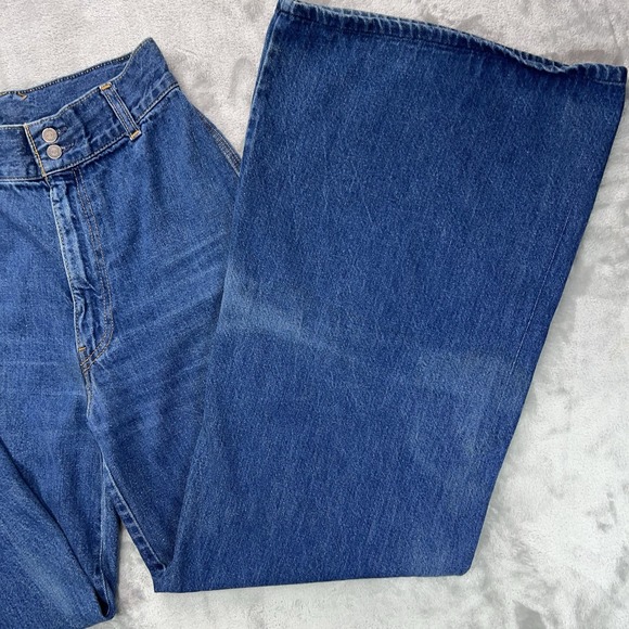 Vintage LEVI'S Cinch Back Jeans Womens 9 Blue Wide Leg Bell Bottom 70s High Rise - Picture 13 of 16